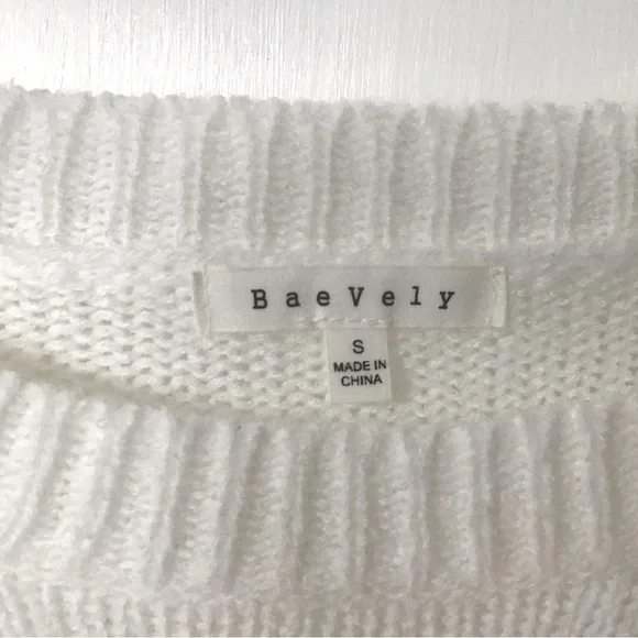 Baevely Women’s Ivory PomPom Sweater - Picture 4 of 5